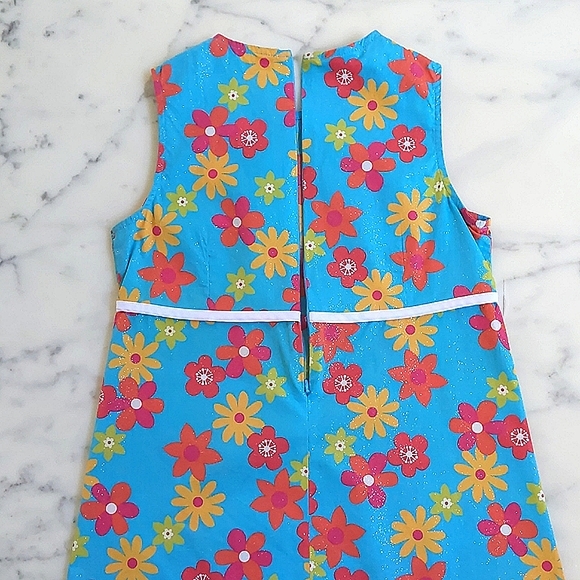 NWOT. KRU Girl's Cotton/Spandex Summer Dress w/multi color flowers and sparkling - Picture 4 of 4